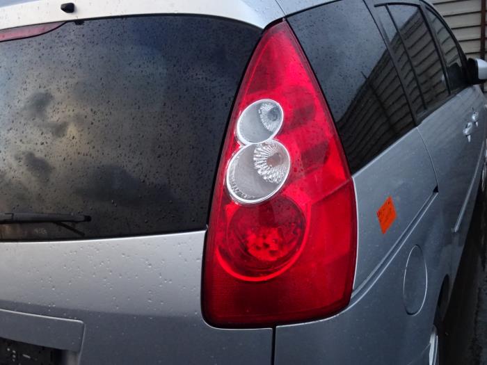 Tylne swiatlo pozycyjne prawe z Mazda 5. 2008