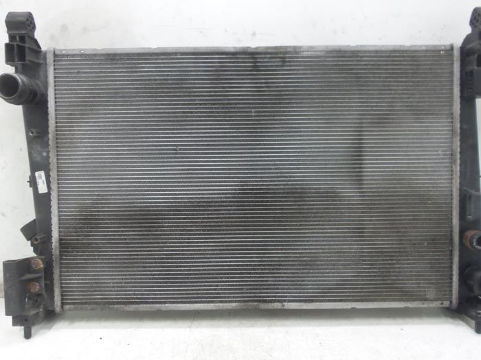 Usagé Radiateur Opel Corsa Prix sur demande proposé par Bongers Auto-Onderdelen Zeeland