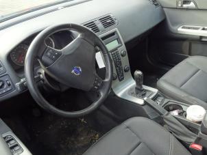 Usados Juego y módulo de airbag Volvo V50 (MW) 2.0 D 16V Precio de solicitud ofrecido por Bongers Auto-Onderdelen Zeeland
