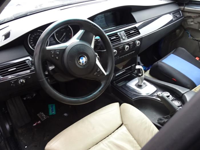 Airbag set+module from a BMW 5-Serie 2009
