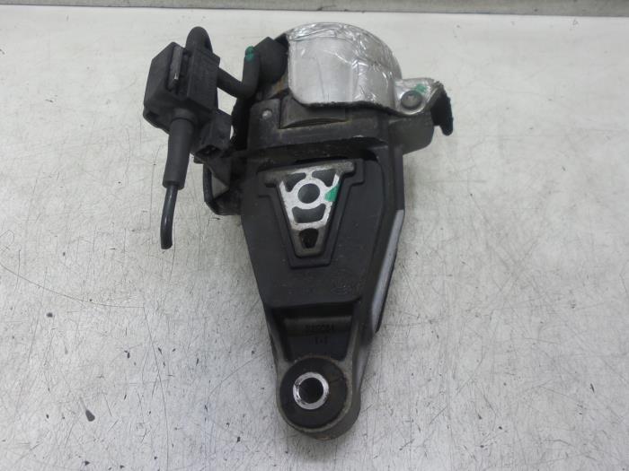 Used Engine mount Citroen C5 III Berline (RD) 2.2 HDiF 16V 173 DPFS Price on request offered by Bongers Auto-Onderdelen Zeeland