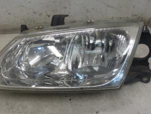 Used Headlight, left Nissan Almera Price on request offered by Bongers Auto-Onderdelen Zeeland