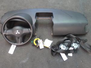 Used Airbag set + module Mitsubishi Colt (Z2/Z3) 1.3 16V Price on request offered by Bongers Auto-Onderdelen Zeeland