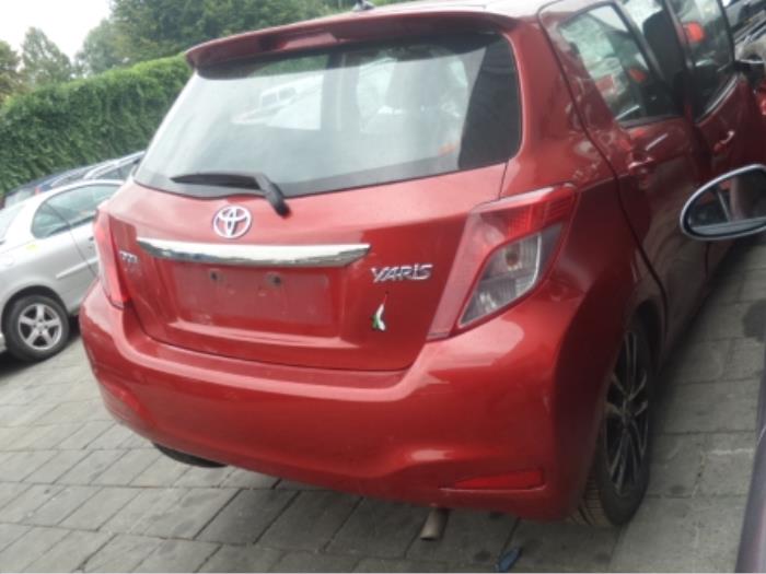 Usagé Toyota Yaris Carrosserie Coin Arrière Droit Code Couleur 3n8