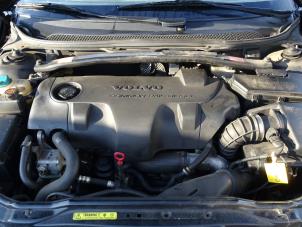 Used Engine Volvo V70 (SW) 2.4 D 20V Price on request offered by Bongers Auto-Onderdelen Zeeland