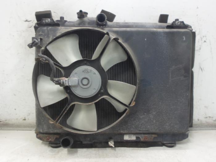Usagé Condenseur de climatisation Suzuki Swift Prix sur demande proposé par Bongers Auto-Onderdelen Zeeland