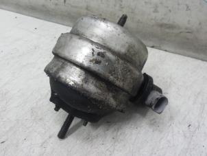 Used Engine mount Audi A4 Avant (B7) 2.0 TDI Price on request offered by Bongers Auto-Onderdelen Zeeland