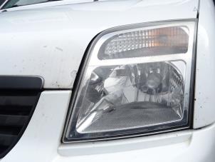Używane Reflektor lewy Ford Connect Cena na żądanie oferowane przez Bongers Auto-Onderdelen Zeeland