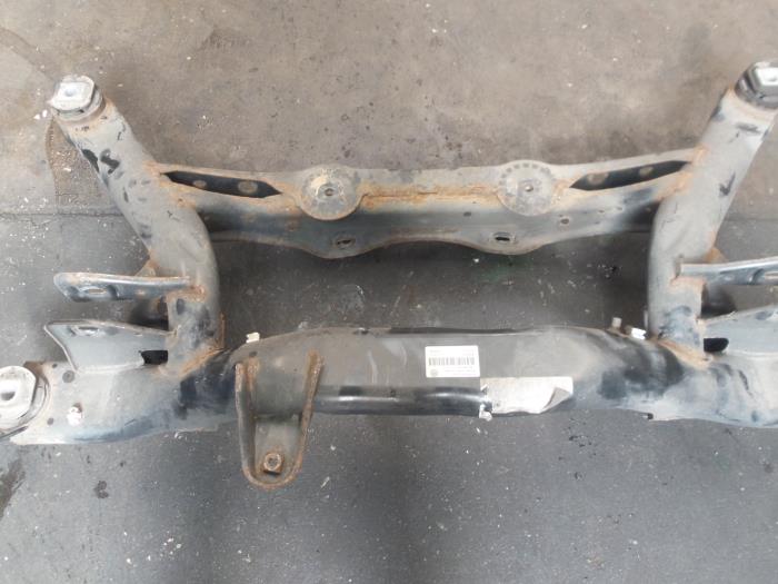 Used Subframe Volkswagen Tiguan (5N1/2) 1.4 TSI 16V 4Motion Price on request offered by Bongers Auto-Onderdelen Zeeland