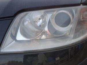 Używane Reflektor lewy Volkswagen Passat (3B3) 1.9 TDI 100 Cena na żądanie oferowane przez Bongers Auto-Onderdelen Zeeland