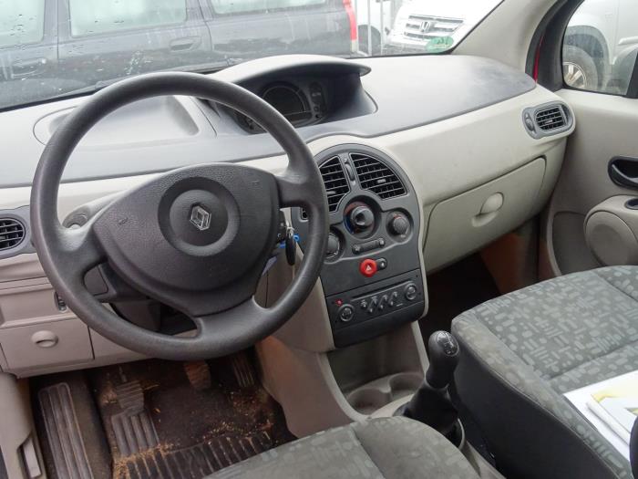 Gebrauchte Getriebe Renault Modus/Grand Modus (JP) 1.5 dCi 85 Preis auf Anfrage angeboten von Bongers Auto-Onderdelen Zeeland
