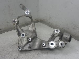 Used Front wishbone support, right Honda Civic Price on request offered by Bongers Auto-Onderdelen Zeeland