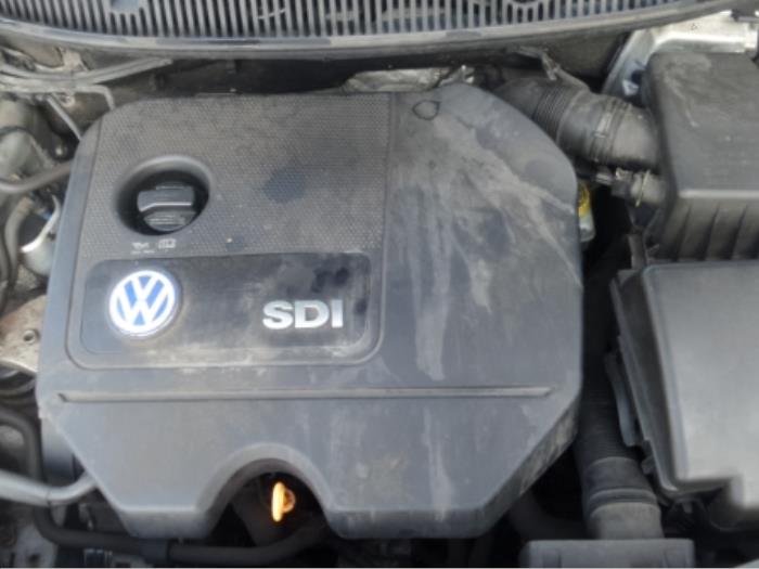 Motor de un Volkswagen Polo IV (9N1/2/3) 1.9 SDI 2002