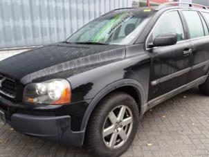 Used Frontscreen Volvo XC90 I 2.4 D5 20V Price on request offered by Bongers Auto-Onderdelen Zeeland