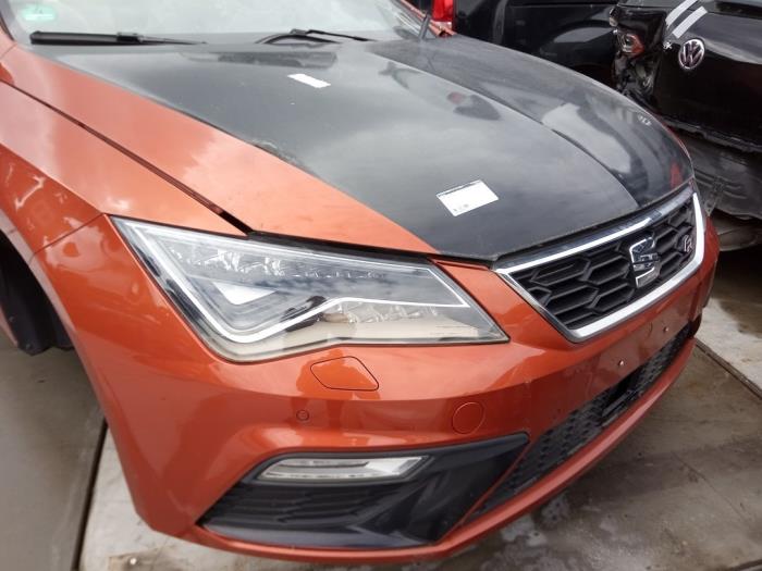 Front end, complete from a Seat Leon 2018