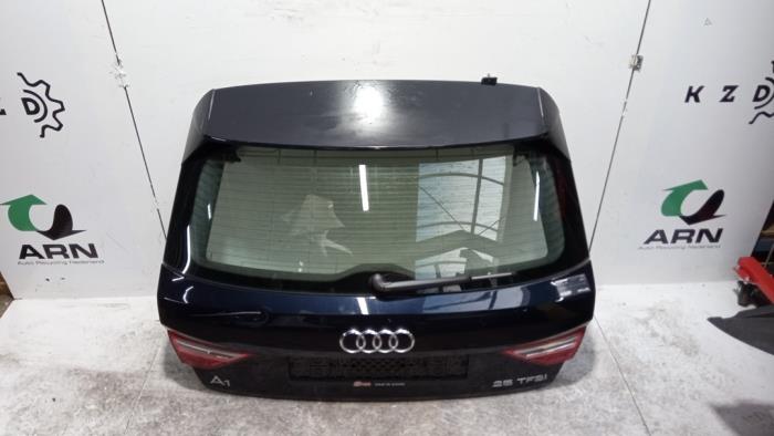 Begagnade Baklucka Audi A1 Sportback (GBA) 1.0 25 TFSI 12V Pris € 336,00 Marginaltabell erbjuds av Autodemontagebedrijf van Boxtel