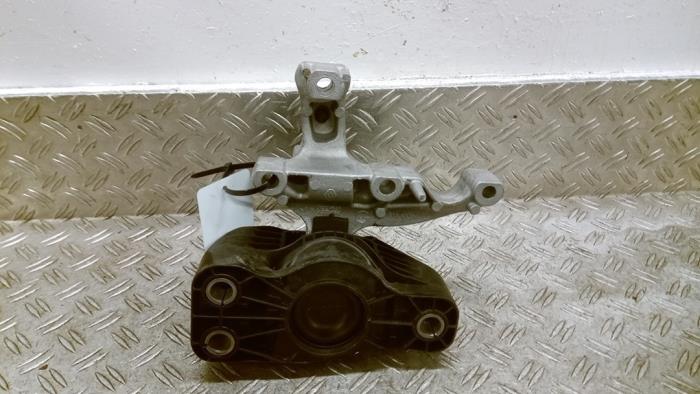 Used Engine mount Renault Kangoo Express (RFK) 1.5 Blue dCi 95 Price € 50,40 Margin scheme offered by Autodemontagebedrijf van Boxtel
