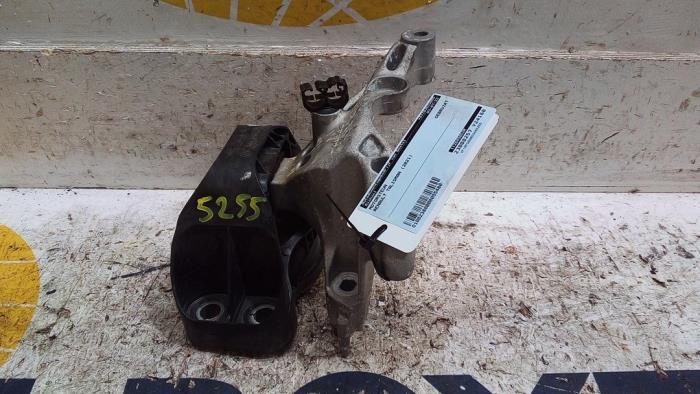 Used Engine mount Renault Talisman (RFDL) 1.6 Energy TCe 150 EDC Price on request offered by Autodemontagebedrijf van Boxtel