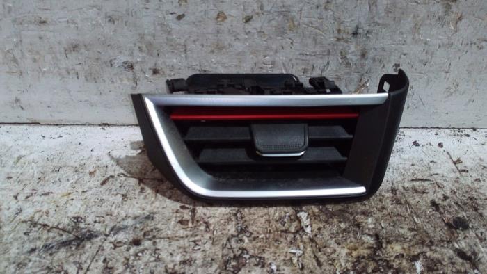 Dashboard vent from a Renault Clio V (RJAB)  2021