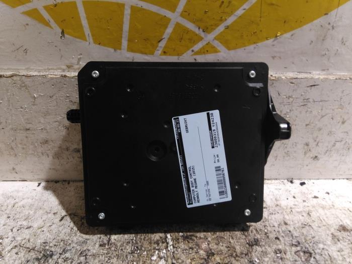 Used Body control computer Renault Megane III Berline (BZ) 2.0 16V TCe 180 Price € 50,82 Inclusive VAT offered by Autodemontagebedrijf van Boxtel