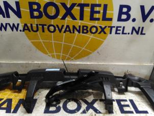 Used Rear bumper frame Dacia Duster Price € 95,29 Inclusive VAT offered by Autodemontagebedrijf van Boxtel