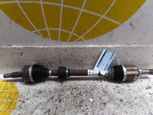 Used Front drive shaft, left Dacia Jogger Price € 222,34 Inclusive VAT offered by Autodemontagebedrijf van Boxtel