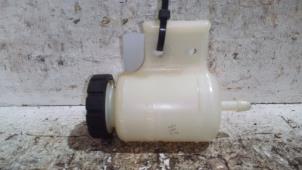 Used Expansion vessel Renault Twizy 80 Price € 12,71 Inclusive VAT offered by Autodemontagebedrijf van Boxtel