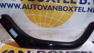Usagé Bande décorative Renault Twizy 80 Prix € 63,53 Prix TTC proposé par Autodemontagebedrijf van Boxtel