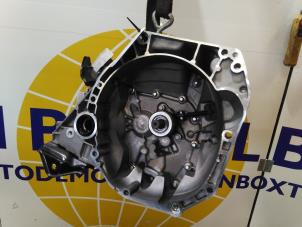 Neuf Boîte de vitesse Dacia Sandero Prix € 825,83 Prix TTC proposé par Autodemontagebedrijf van Boxtel
