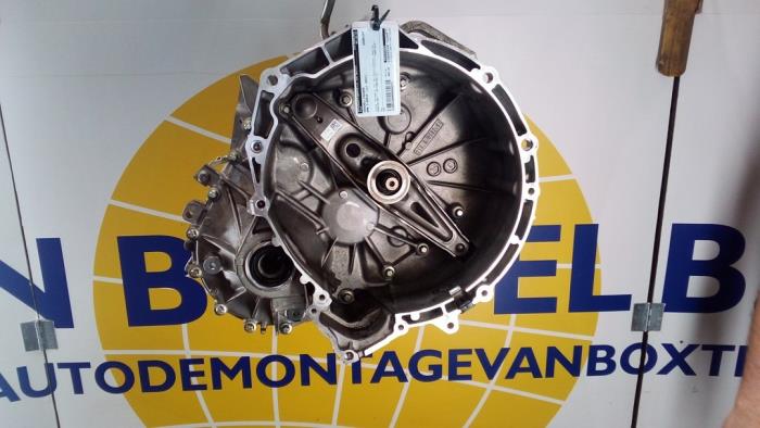 Gearbox from a BMW 1 serie (F40) 116i 1.5 TwinPower 12V 2023