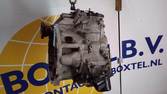 Gearbox from a Volkswagen Polo V (6R) 1.2 TSI 16V BlueMotion Technology 2016