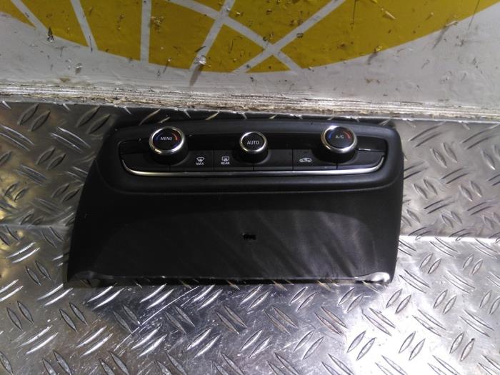 Begagnade Klimatpanel Opel Crossland (X) 1.2 Turbo 12V Euro 6 Pris € 50,82 Inklusive moms erbjuds av Autodemontagebedrijf van Boxtel