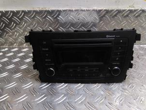 Used CD player Suzuki Celerio (LF) 1.0 12V Dualjet Price € 63,53 Inclusive VAT offered by Autodemontagebedrijf van Boxtel