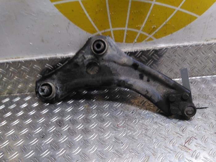 Bras de suspension avant gauche d'un Renault Megane 2018