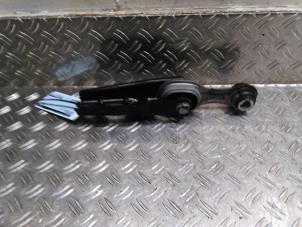 Engine mount from a Dacia Duster (SR) 1.0 TCE 100 Bi-Fuel, Eco-G 12V 2021