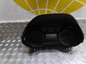 Used Odometer KM Opel Corsa F (UB/UH/UP) 1.2 12V 75 Price € 63,53 Inclusive VAT offered by Autodemontagebedrijf van Boxtel