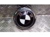 Emblem van een BMW 1 serie (F20), 2011 / 2019 116d 1.5 12V TwinPower, Fließheck, 4-tr, Diesel, 1.496cc, 85kW (116pk), RWD, B37D15A, 2015-03 / 2019-06, 1V71; 1V72; 1V91 2016