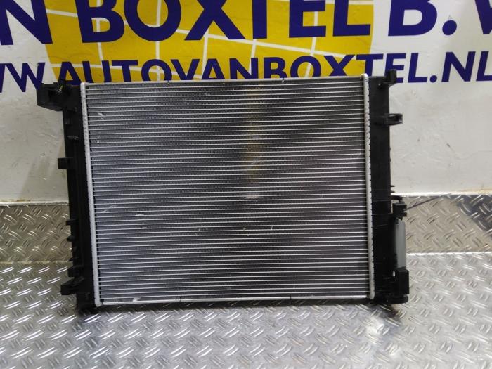 Usagé Radiateur Dacia Jogger 1.0 TCe 100 Bi-Fuel , ECO-G 12V Prix € 152,46 Prix TTC proposé par Autodemontagebedrijf van Boxtel