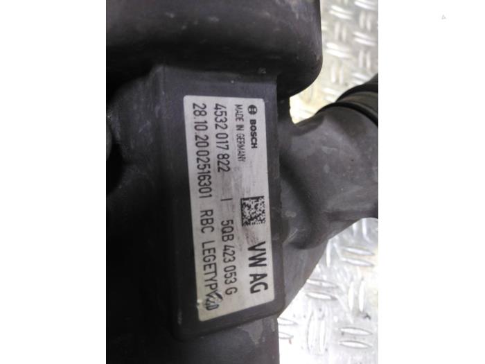 Power steering box from a Volkswagen Tiguan (AD1) 2.0 TSI R 16V 4Motion 2021
