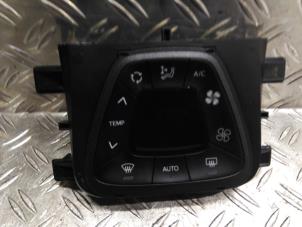 Used Air conditioning control panel Toyota Aygo Price € 63,53 Inclusive VAT offered by Autodemontagebedrijf van Boxtel