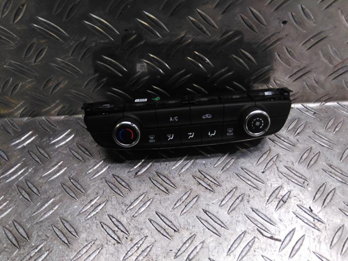 Air conditioning control panel from a Opel Crossland/Crossland X 1.2 12V 2019