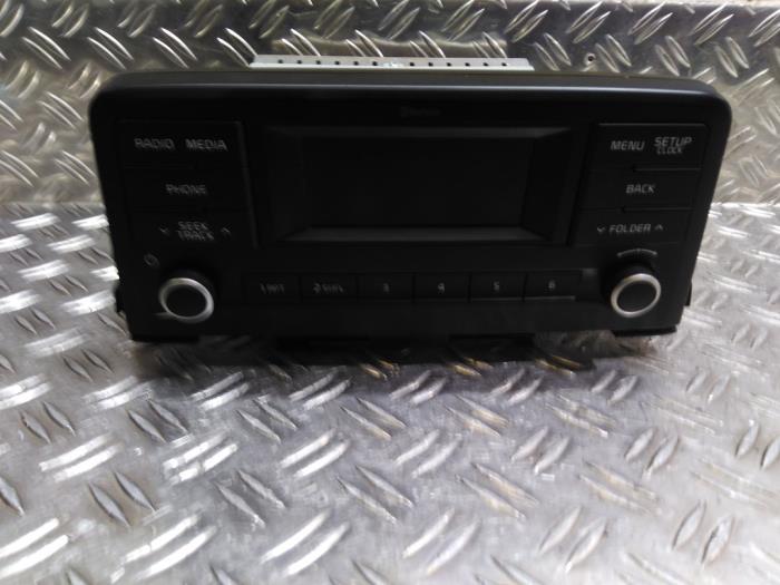 Radio de un Kia Picanto (JA) 1.0 12V 2020