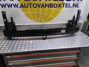 Gebrauchte Stoßstangenrahmen vorne Skoda Octavia Preis € 95,29 Mit Mehrwertsteuer angeboten von Autodemontagebedrijf van Boxtel