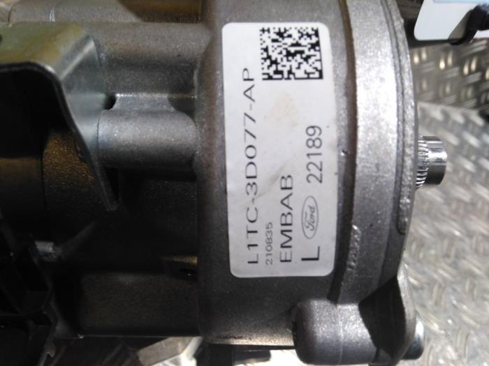 Power steering pump from a Ford Puma 1.0 Ti-VCT EcoBoost mHEV 12V 2022