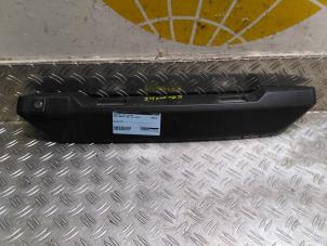 Używane Oswietlenie tablicy rejestracyjnej Ford Transit Custom 2.2 TDCi 16V Cena na żądanie oferowane przez Autodemontagebedrijf van Boxtel