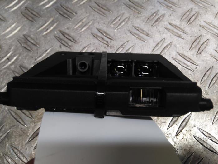 Front camera from a Suzuki Swift (ZC/ZD) 1.4 Booster Jet Sport Turbo 16V SHVS 2021