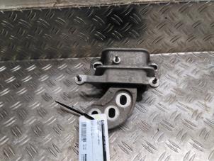 Engine mount from a Ford Fiesta 7 1.1 Ti-VCT 12V 85 2018