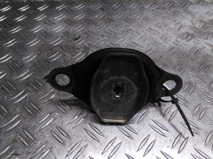 Engine mount from a Fiat 500 (312) 1.0 Mild Hybrid 2017