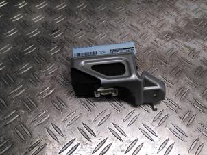 Gebrauchte Modul (sonstige) Peugeot 108 1.0 12V VVT-i Preis € 25,41 Mit Mehrwertsteuer angeboten von Autodemontagebedrijf van Boxtel