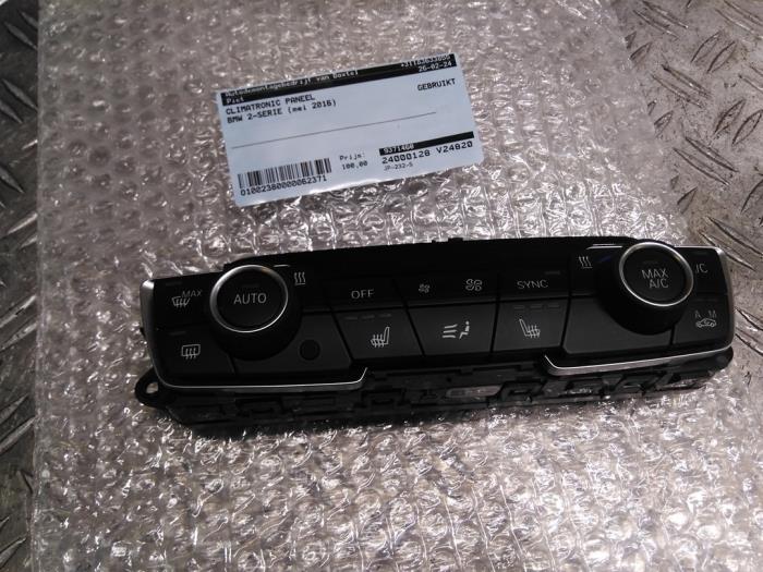 Begagnade Klimatpanel BMW 2 serie Active Tourer (F45) 220i 2.0 TwinPower Turbo 16V Pris € 101,64 Inklusive moms erbjuds av Autodemontagebedrijf van Boxtel
